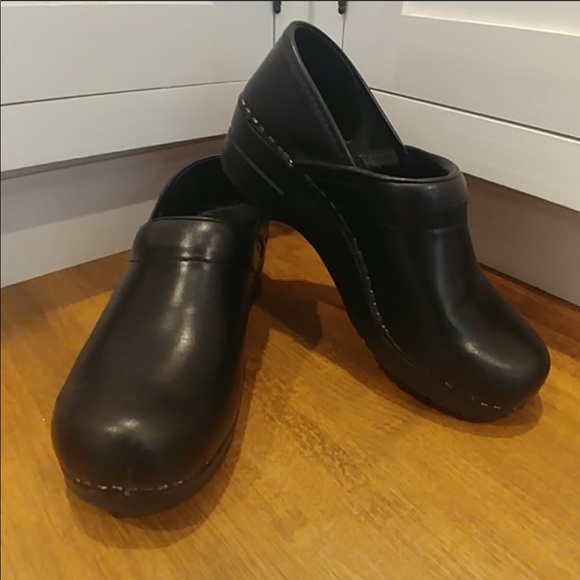 Dansko clogs - Picture 2 of 3